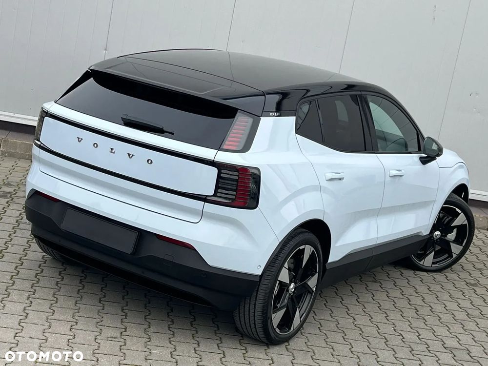 Volvo EX30 Twin Motor Performance AWD Ultra - 10
