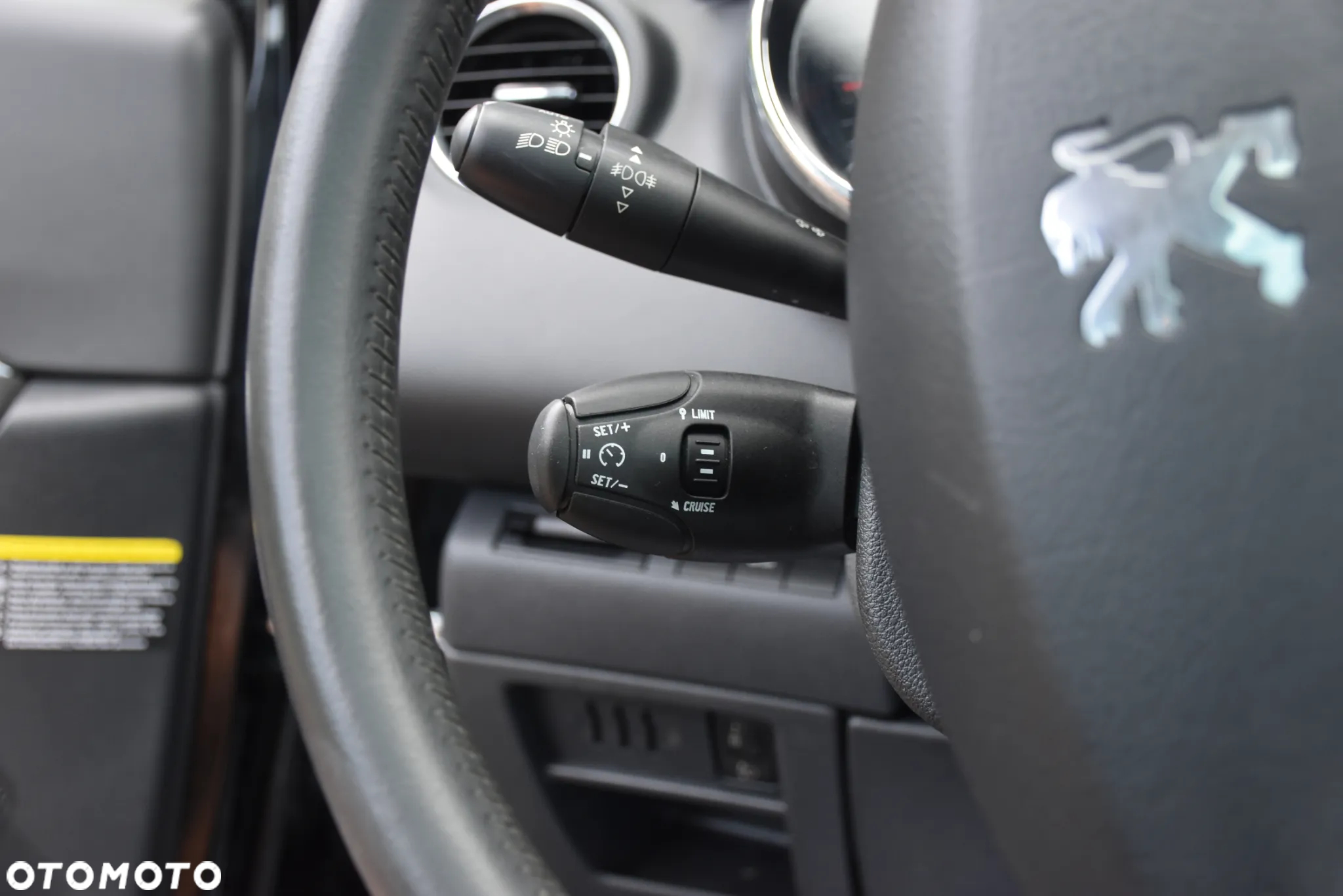 Peugeot 3008 155 THP Automatik Premium - 22