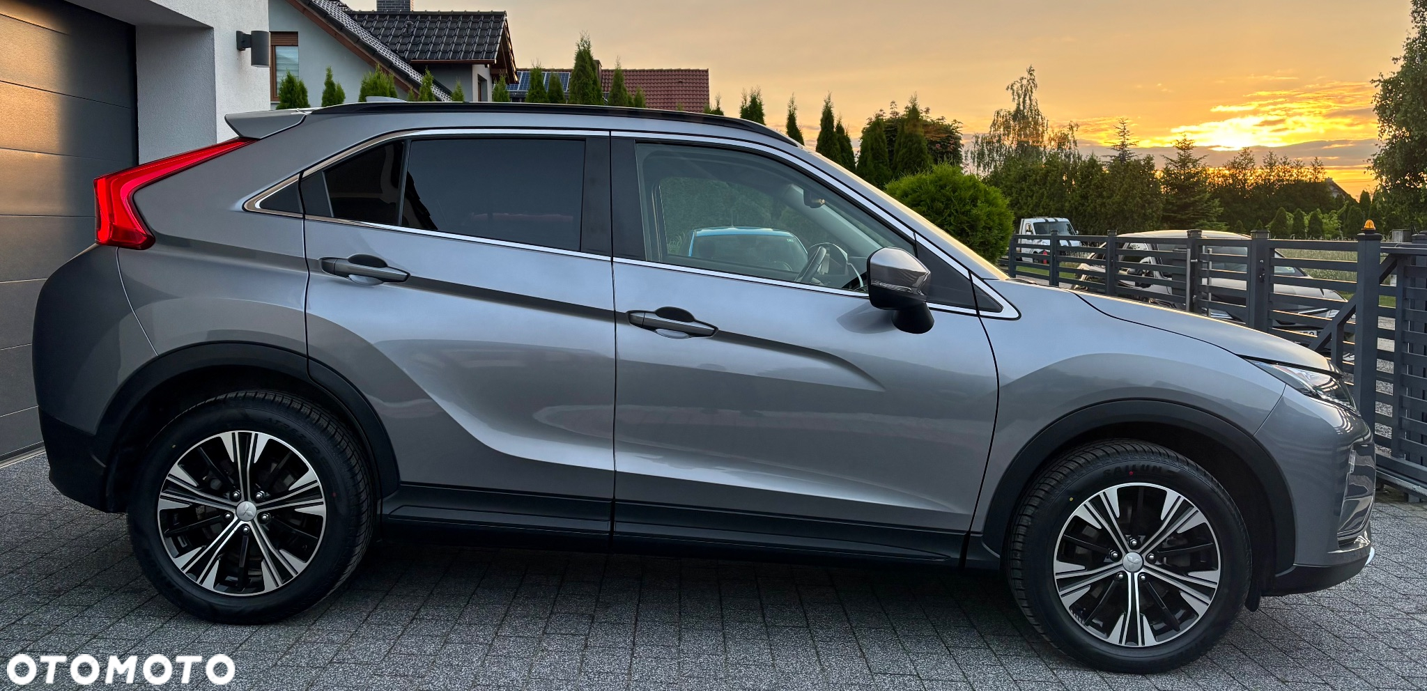 Mitsubishi Eclipse Cross 1.5 T Intense - 11