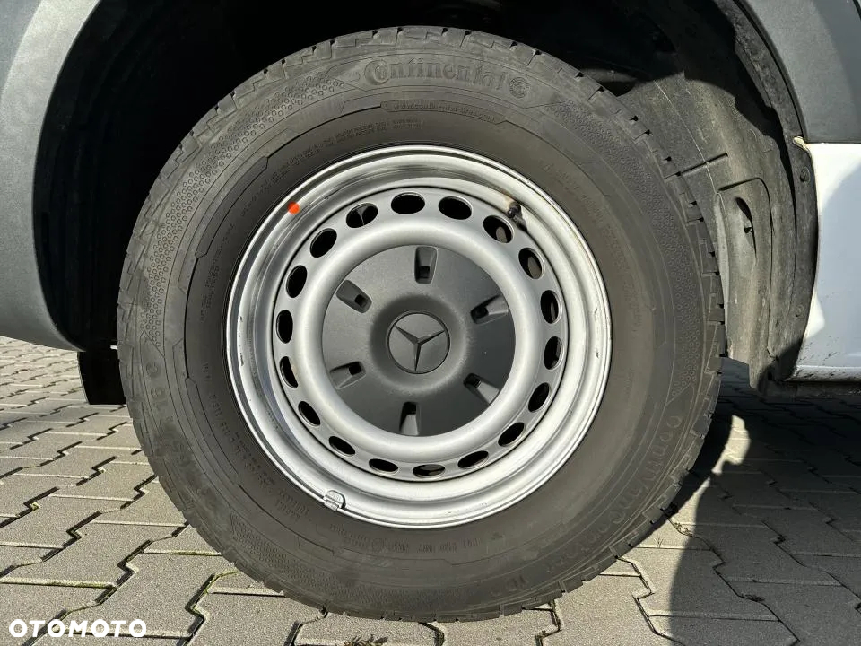 Mercedes-Benz Sprinter - 10