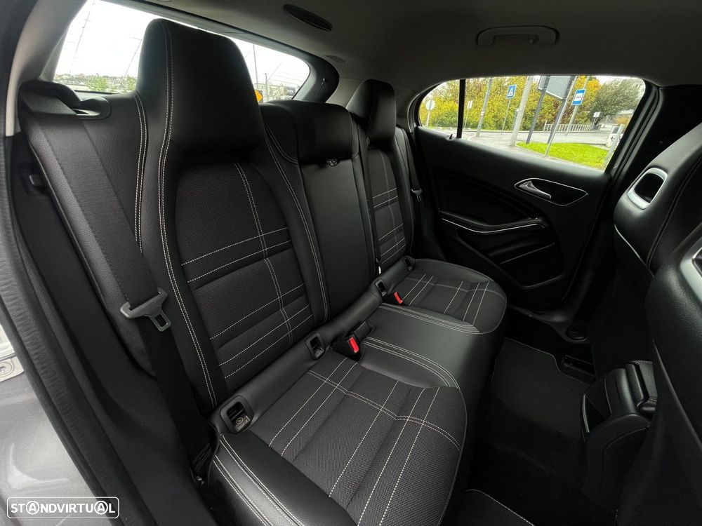 Mercedes-Benz GLA 180 - 44