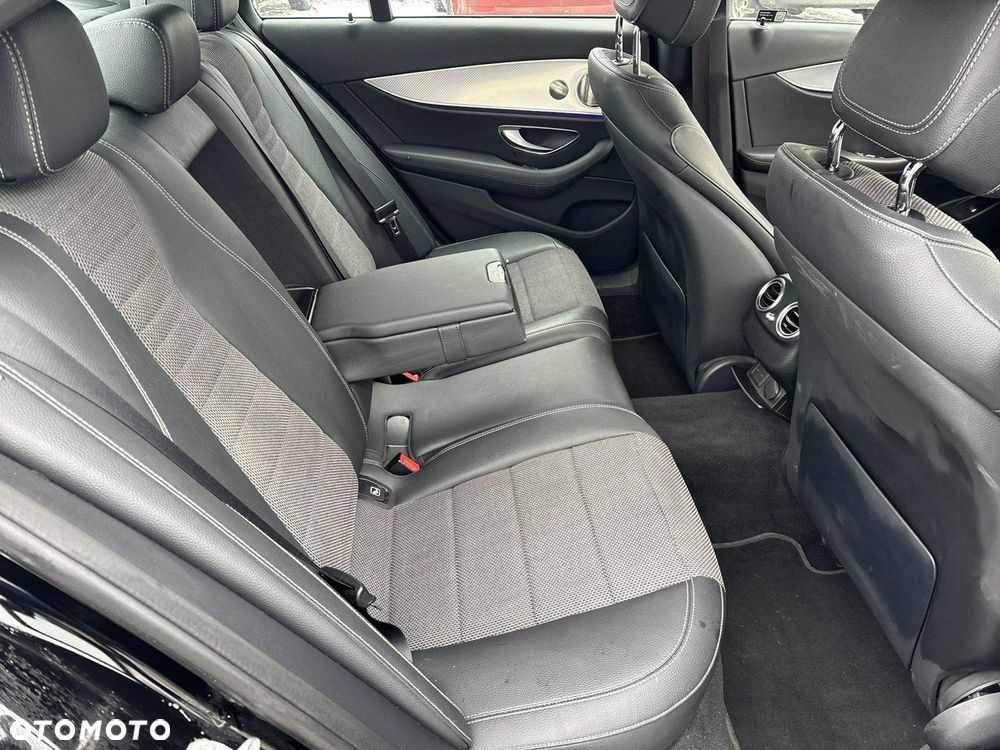 Mercedes-Benz Klasa E - 15