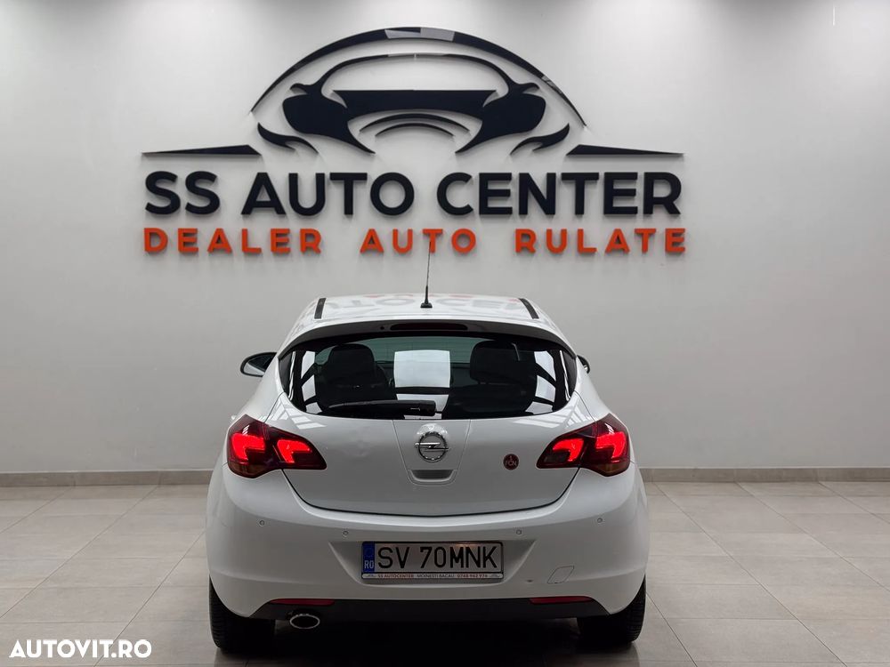 Opel Astra 2.0 CDTI Cosmo - 13