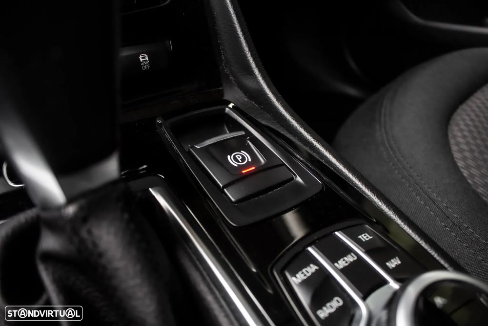 BMW 216 Gran Tourer d Aut. Advantage - 21