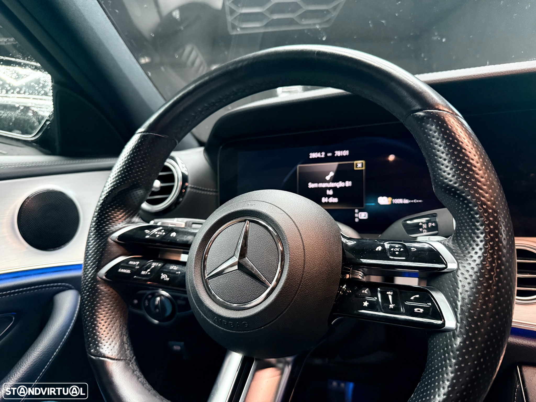 Mercedes-Benz E 300 de AMG Line 4Matic - 27