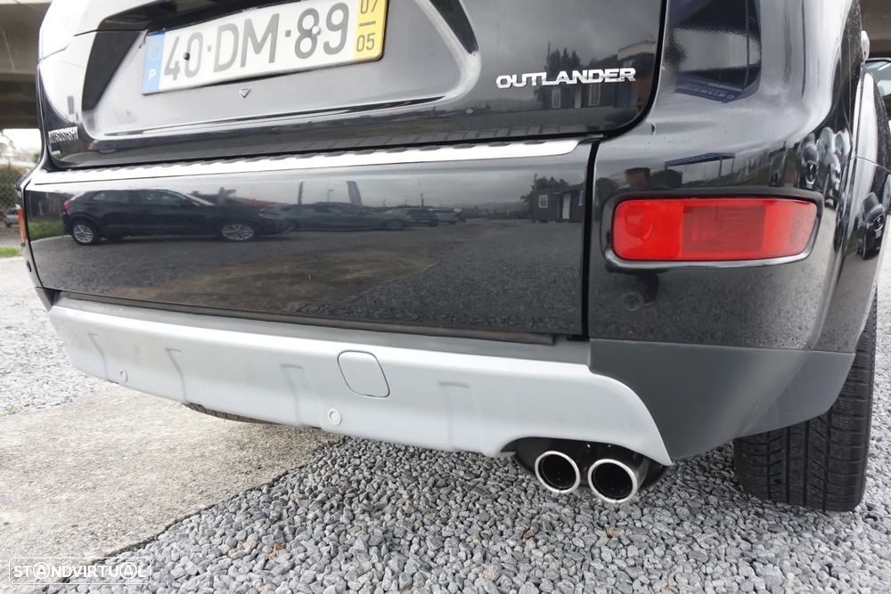 Mitsubishi Outlander 2.0 DI-D Intense+ 4WD - 15