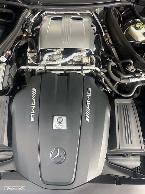 Mercedes-Benz AMG GT R - 28