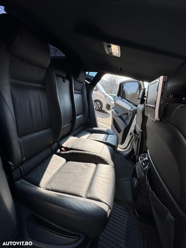 BMW X6 xDrive30d - 14