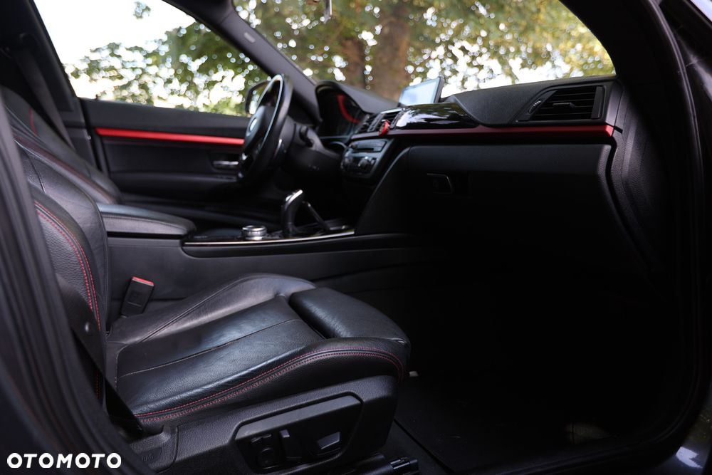 BMW Seria 3 328i xDrive Sport Line - 9