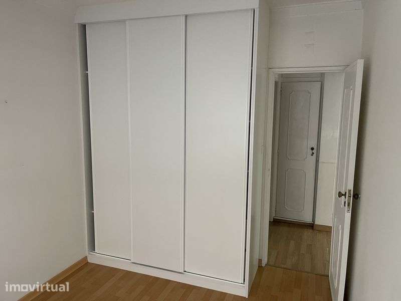 Apartamento T2 renovado R/c para venda - Grande imagem: 5/8