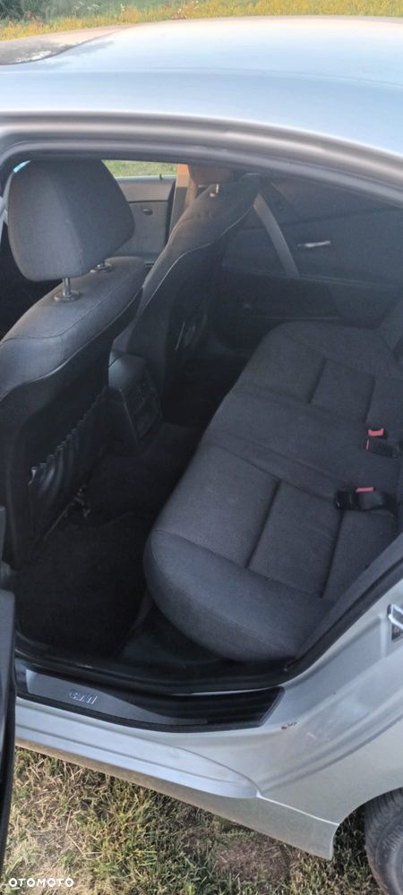 BMW Seria 5 520i - 7