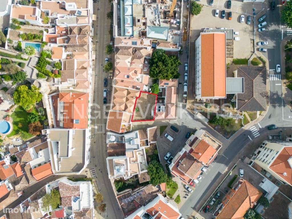 Terreno urbano à venda no centro histórico de Tavira - Grande imagem: 5/23