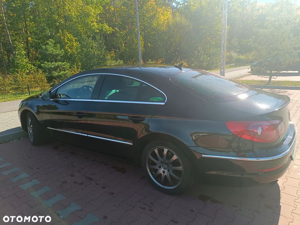 Volkswagen Passat 2009 photo 3