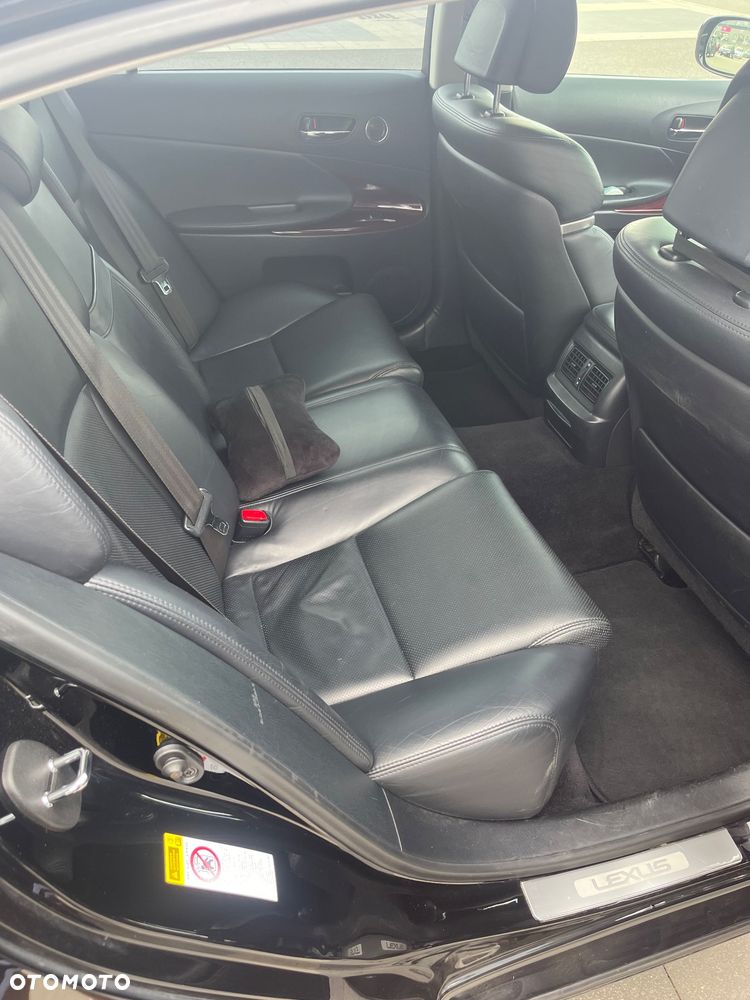 Lexus GS 300 Prestige + - 9