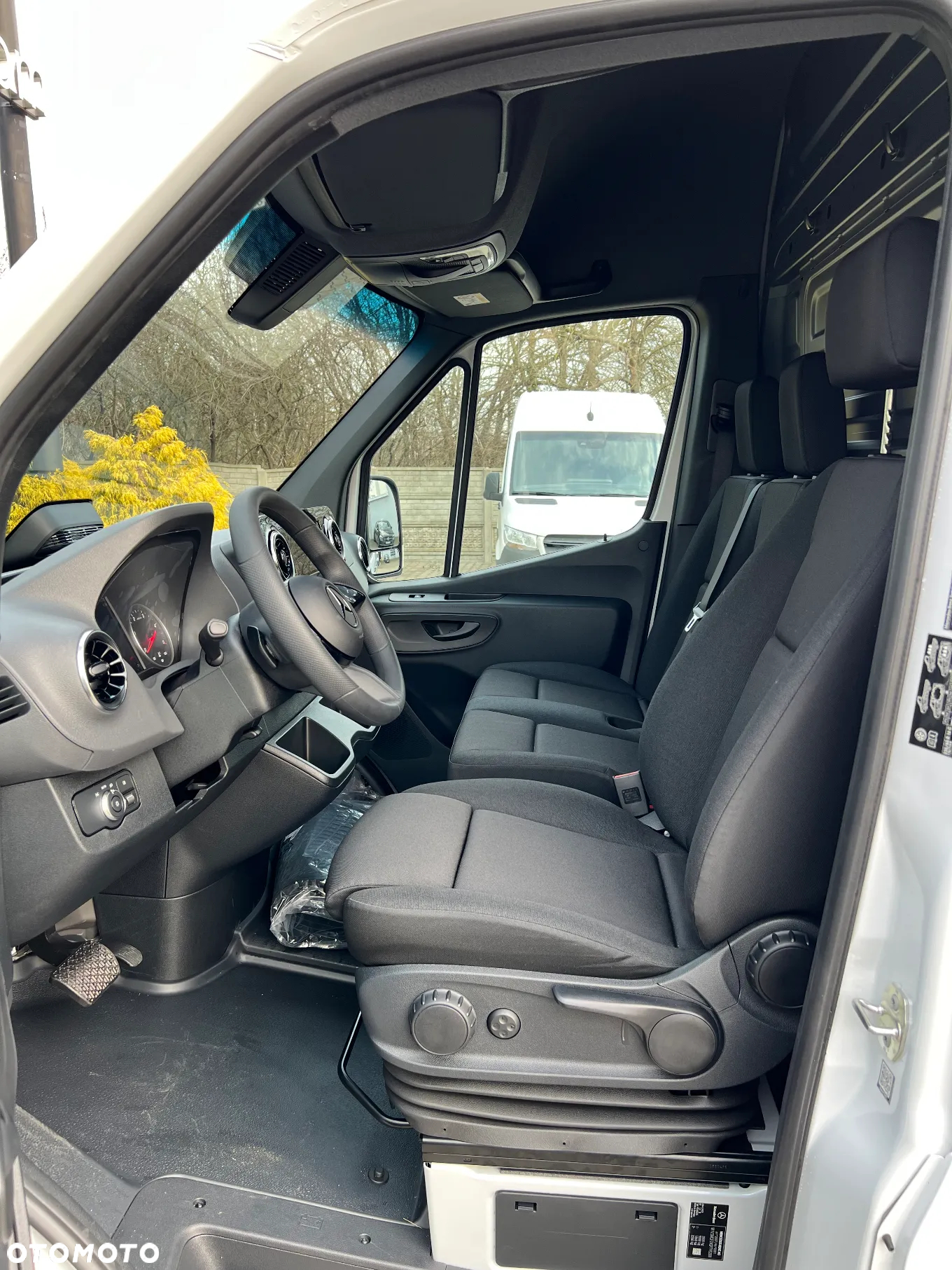 Mercedes-Benz Sprinter 319 CDI - 17