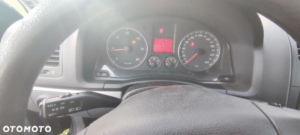 Volkswagen Jetta - 17