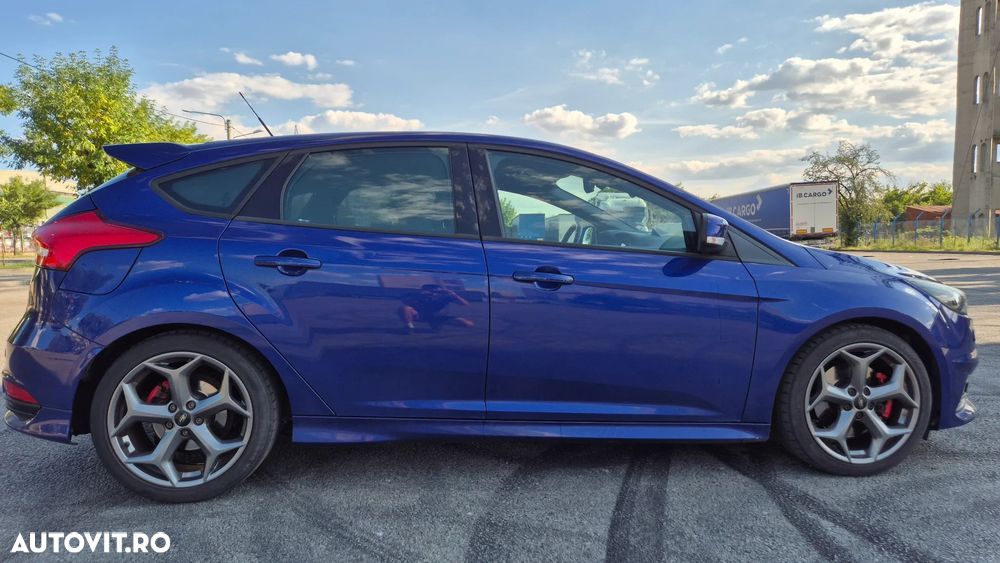 Ford Focus - 4