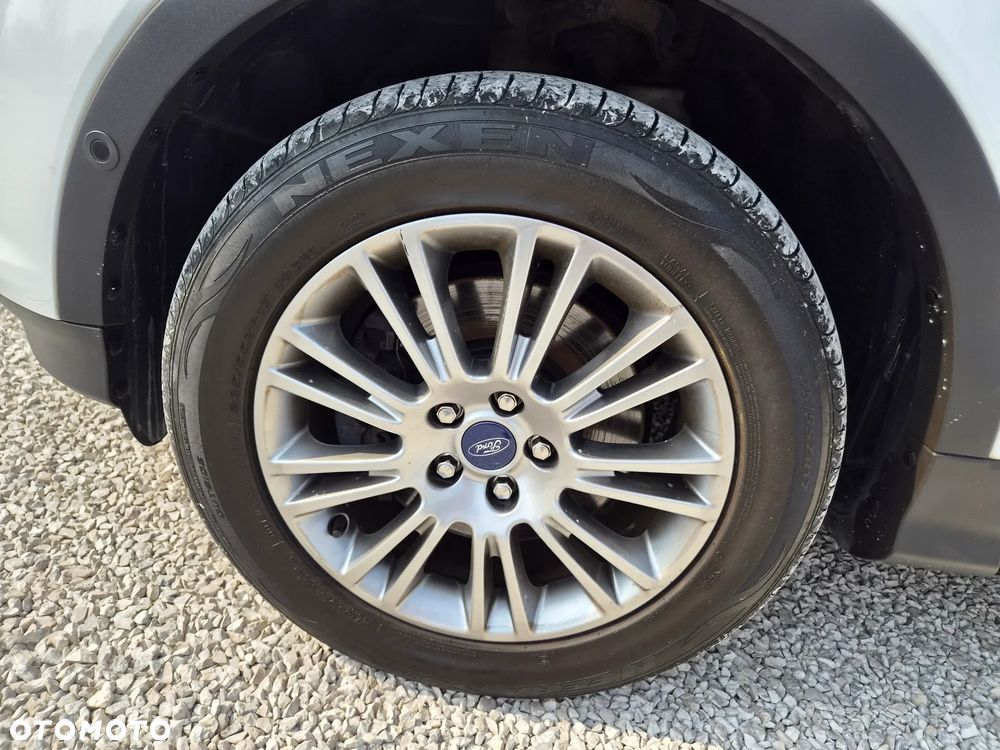 Ford Kuga - 30