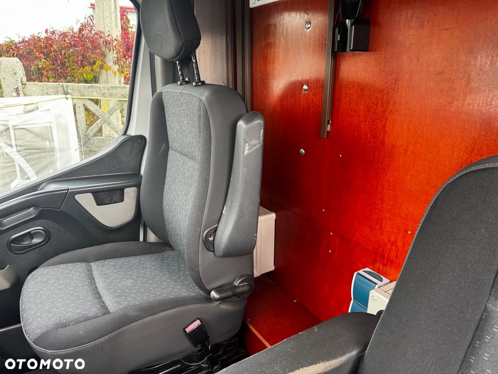Opel Movano - 16