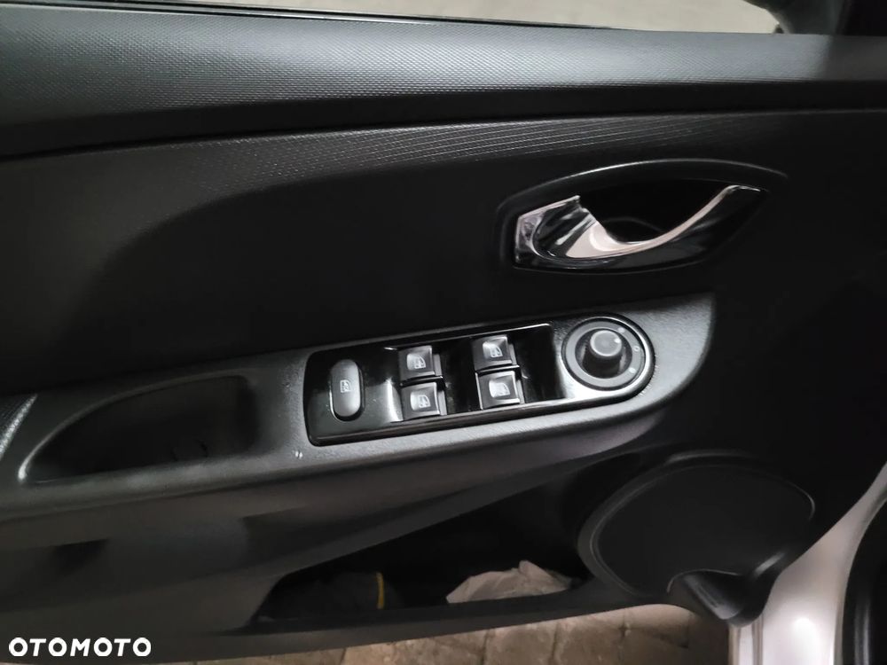 Renault Clio 2014 photo 5