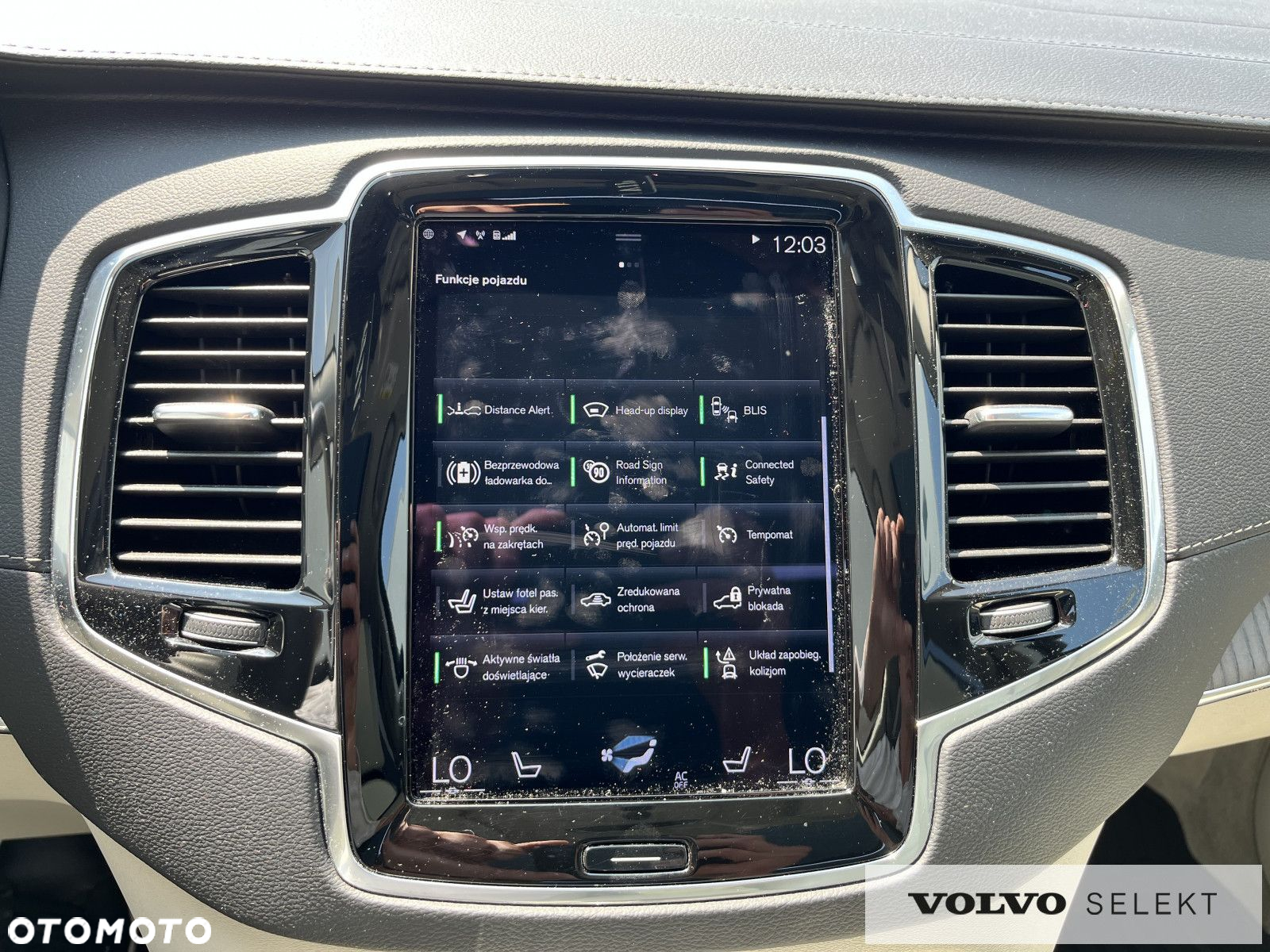 Volvo XC 90 - 28