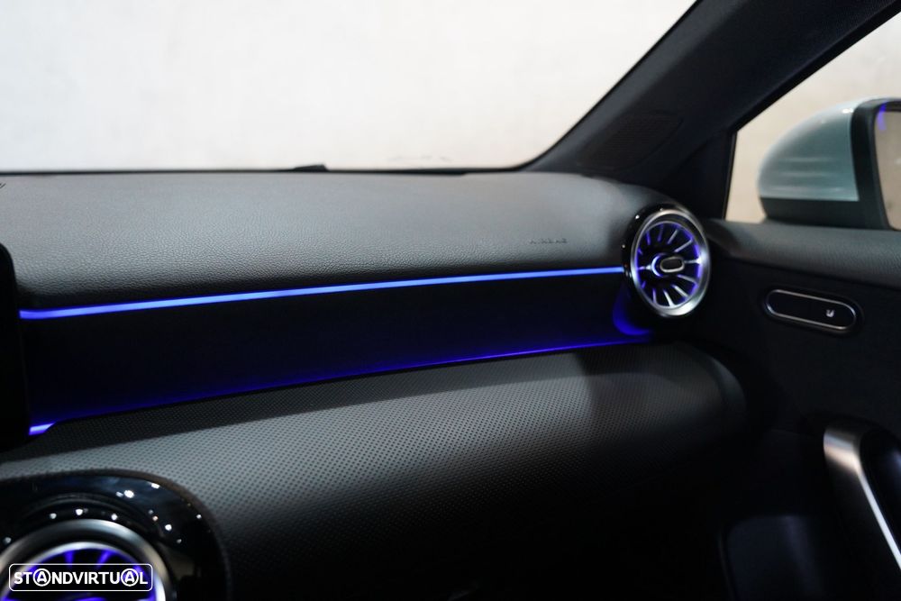 Mercedes-Benz A 200 d AMG Line Aut. - 33