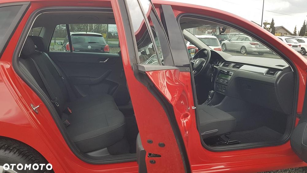 Skoda RAPID 1.4 TSI DSG Ambition - 26