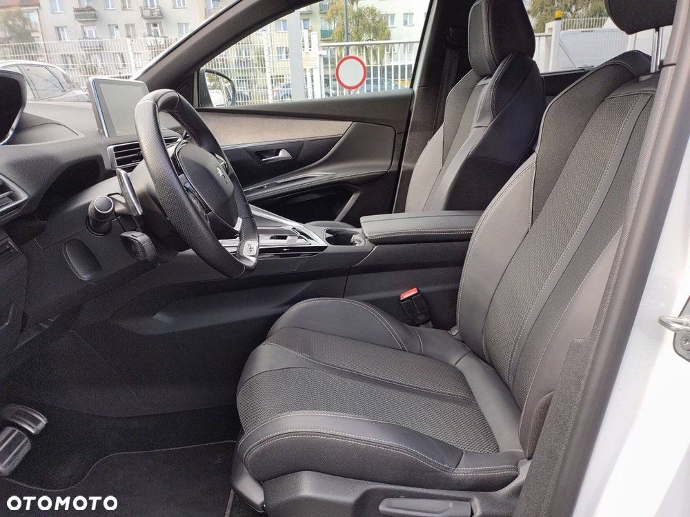 Peugeot 5008 - 9