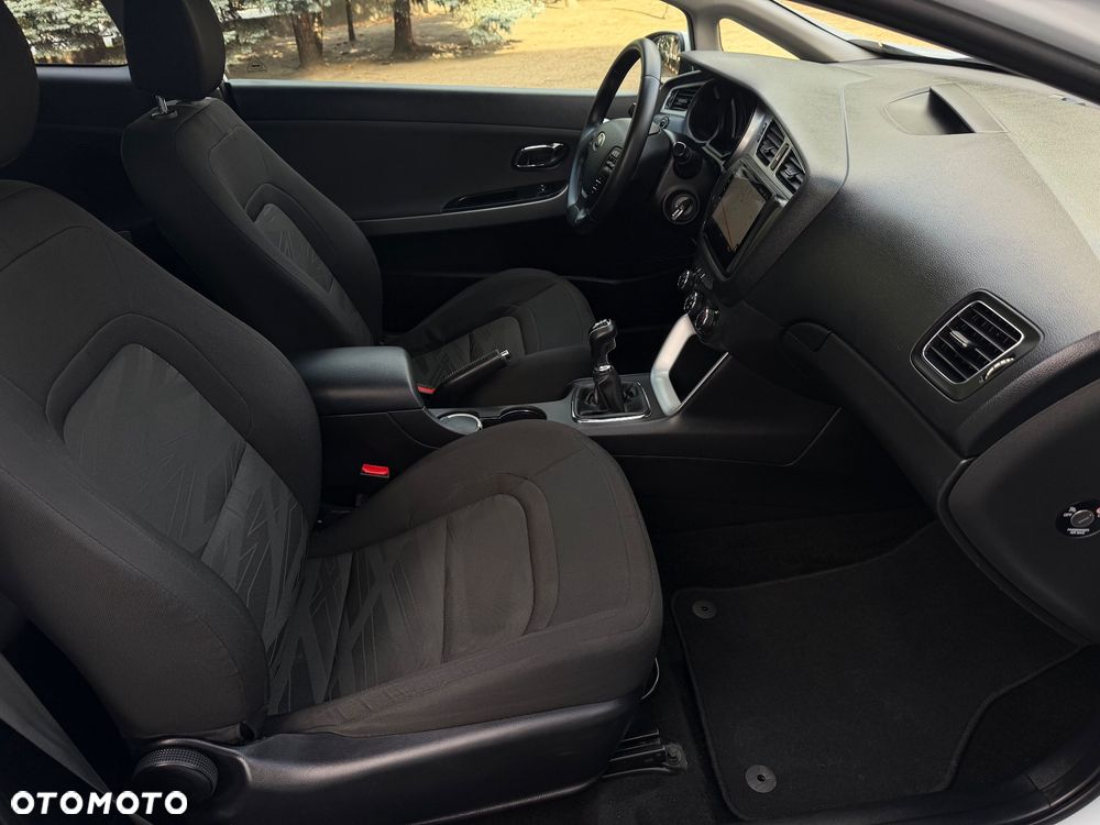 Kia Ceed - 17