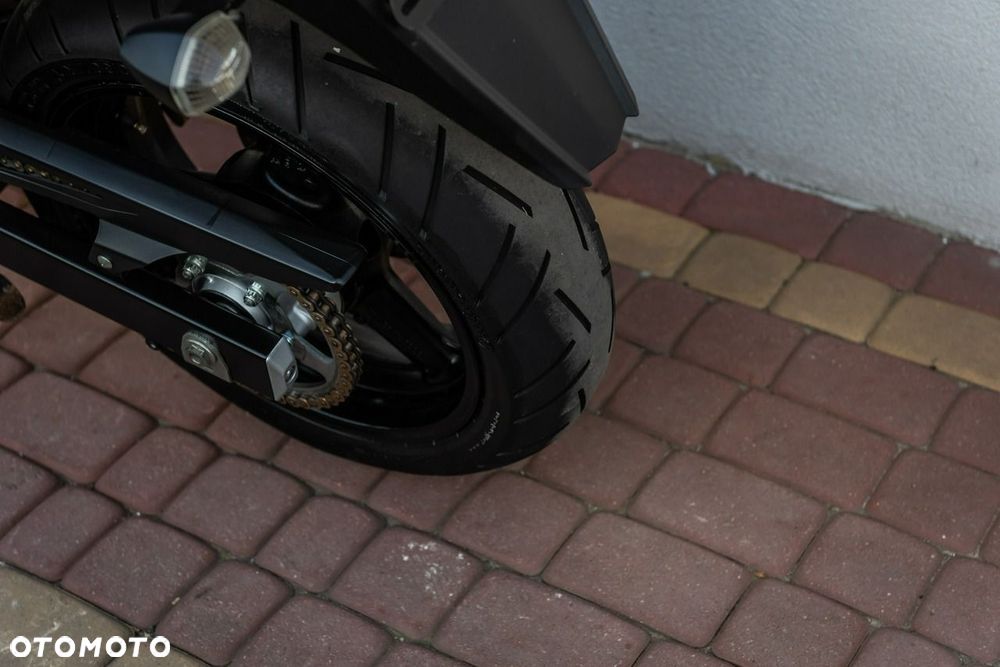 Suzuki GSX - 10