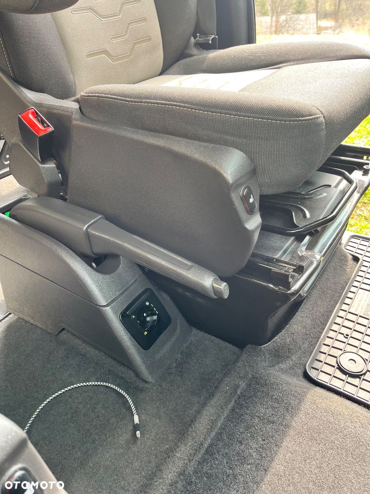 Ford Tourneo Custom 2.0 TDCi L2 Titanium - 29