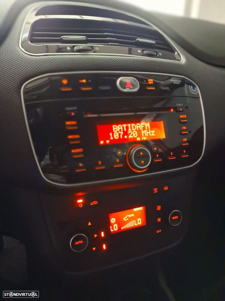 Fiat Punto 1.2 Lounge S&S - 18