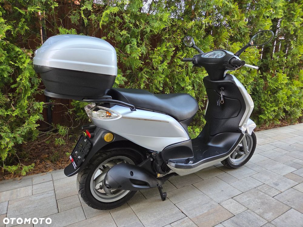 Piaggio FLY - 3