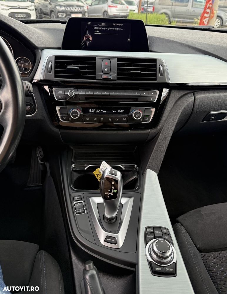 BMW Seria 3 330e iPerformance M Sport - 37