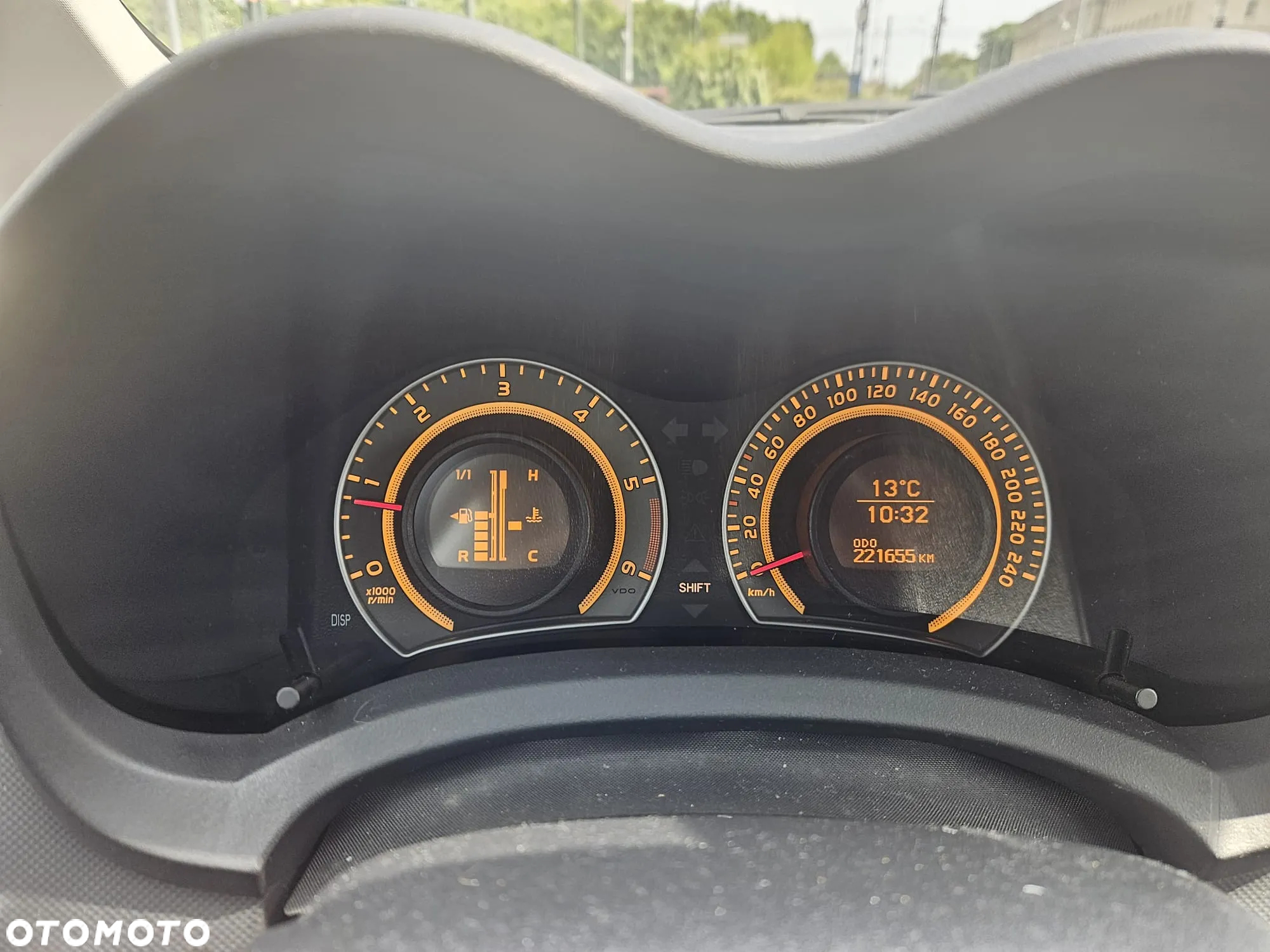Toyota Auris 2.2 D-4D D-CAT - 11