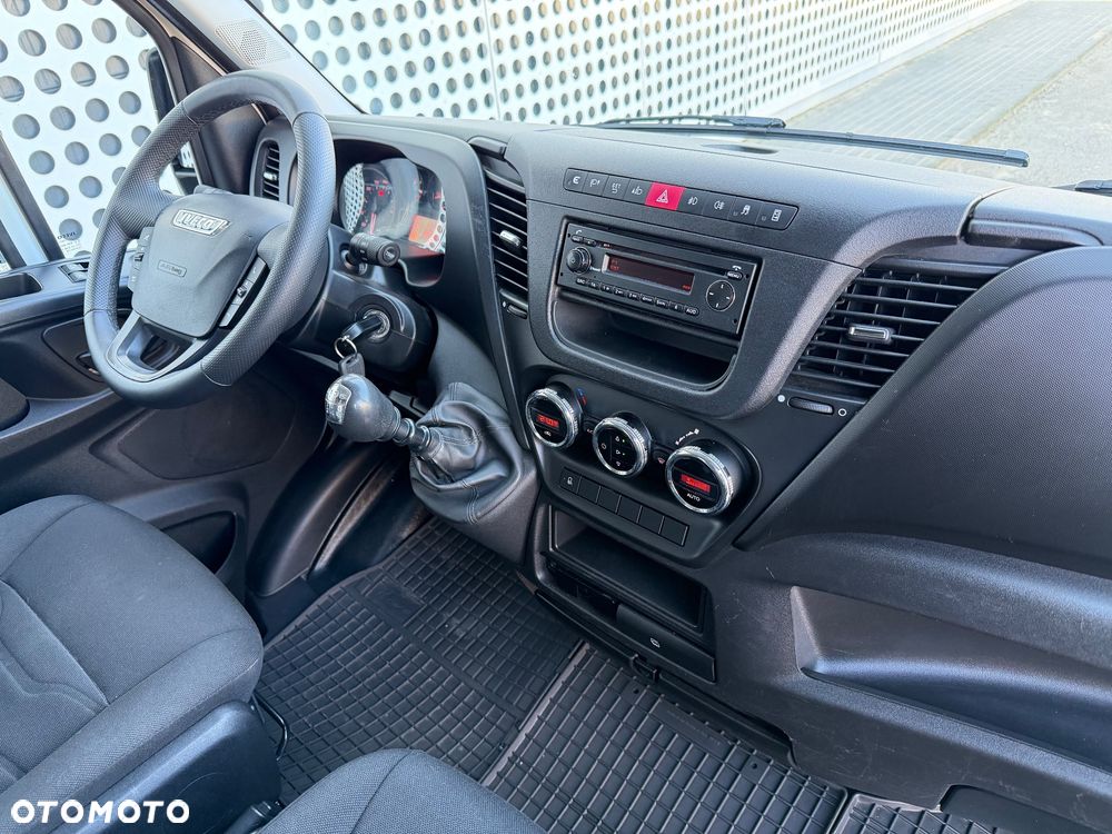 Iveco 35S17 - 23