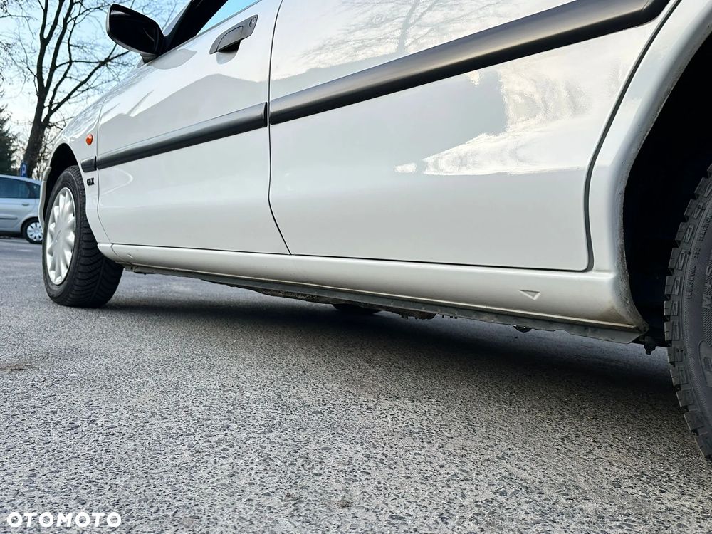 Ford Mondeo 1.6 CLX - 35