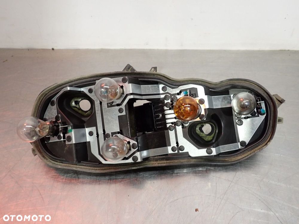 LAMPA LEWA TYLNA OPEL CORSA D - 9