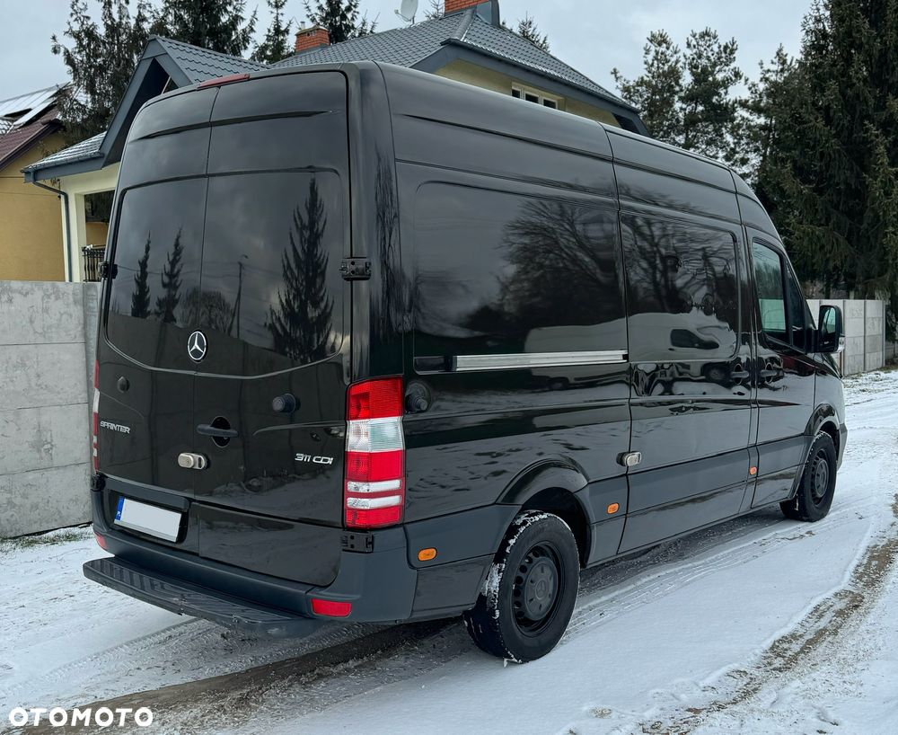 Mercedes-Benz Sprinter - 5