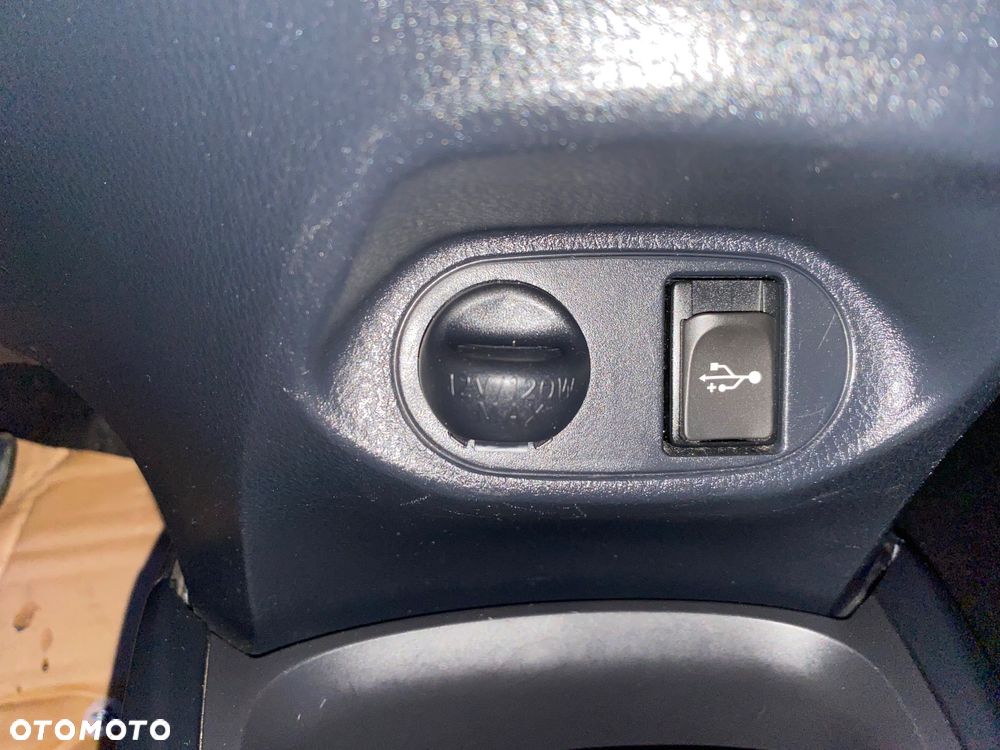 Toyota Yaris 1.5 VVT-i Team Deutschland - 28