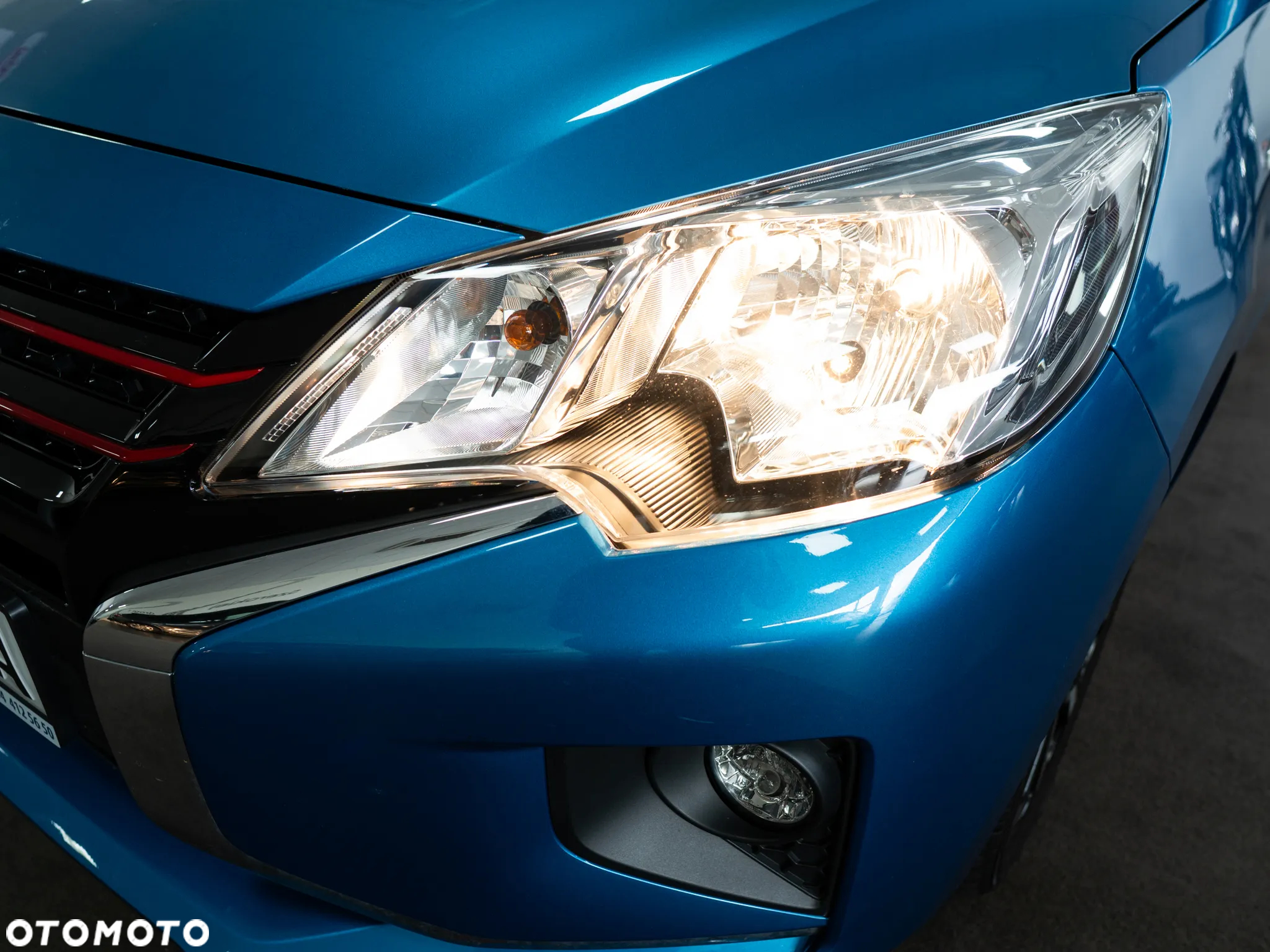 Mitsubishi Space Star 1.2 Intense CVT - 37