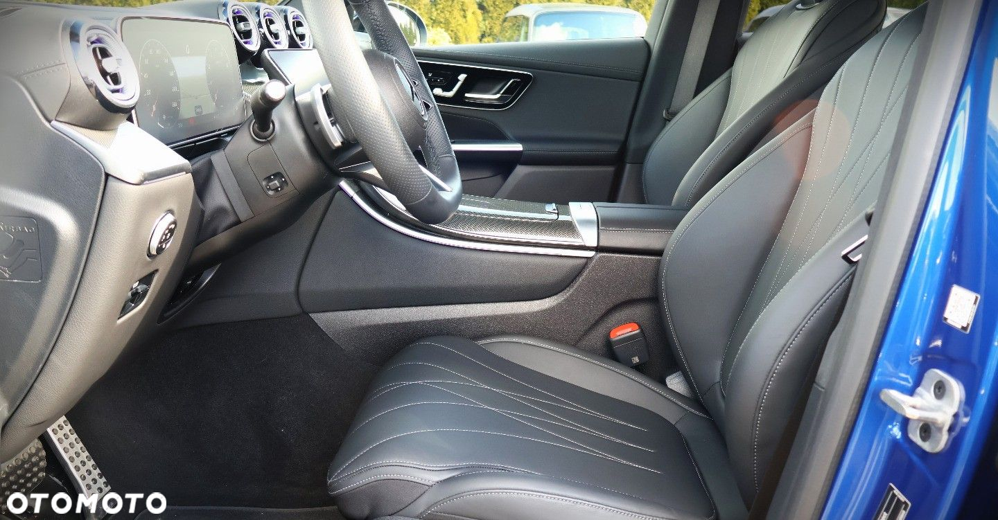 Mercedes-Benz GLC 300 4Matic 9G-TRONIC Edition Avantgarde - 16