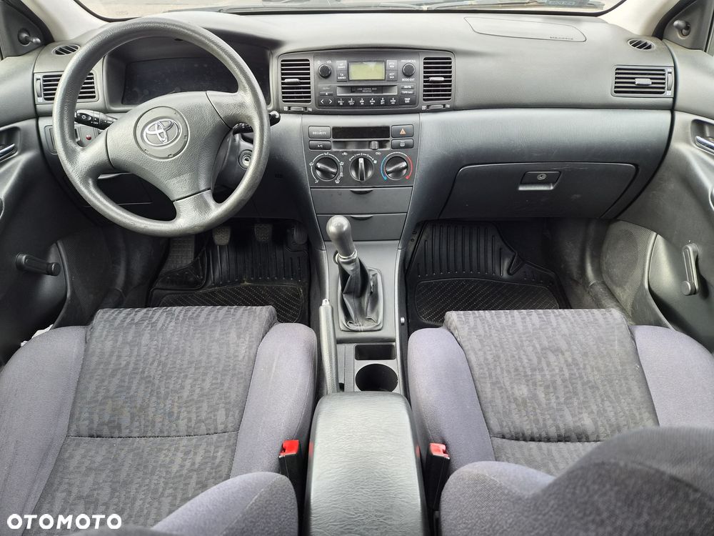 Toyota Corolla - 8