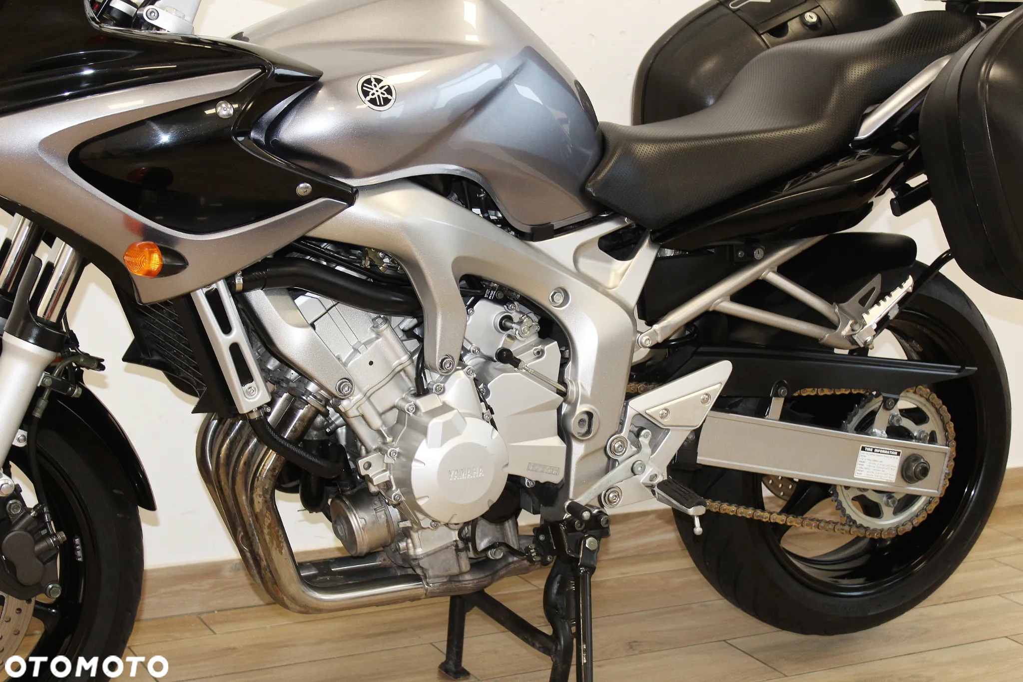 Yamaha FZ - 14