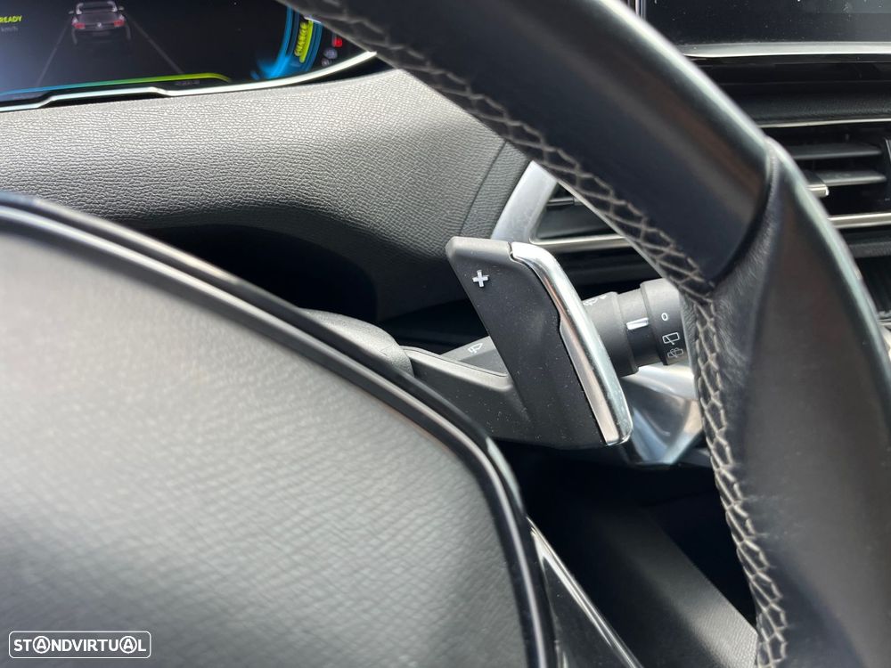 Peugeot 3008 225 e-EAT8 Allure - 21