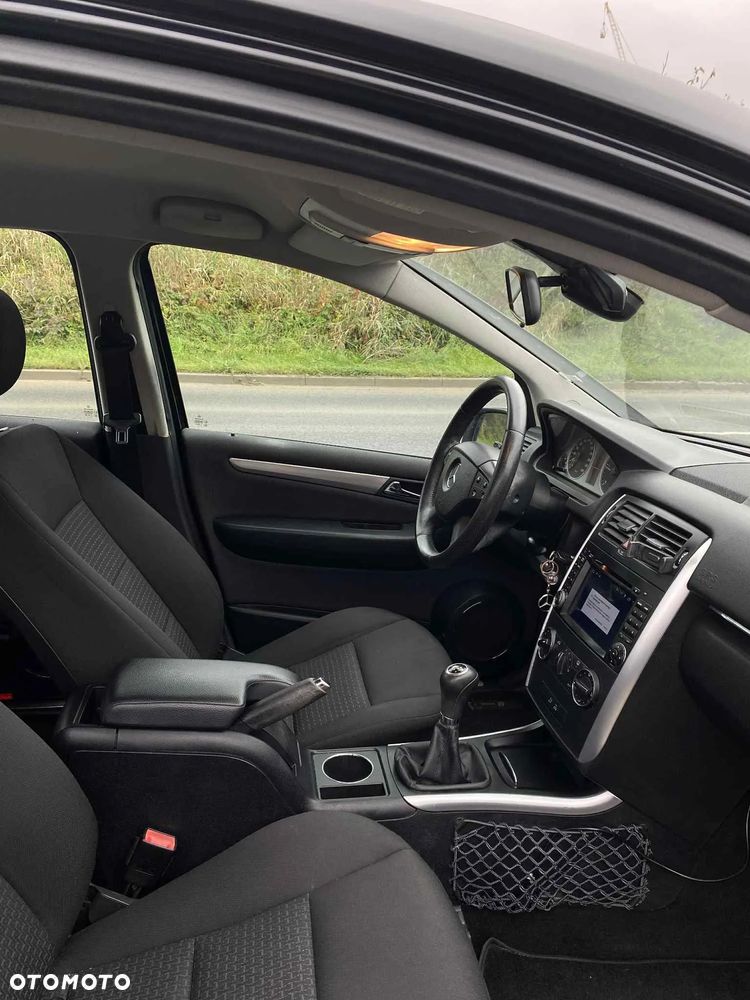 Mercedes-Benz Klasa B 180 CDI - 9