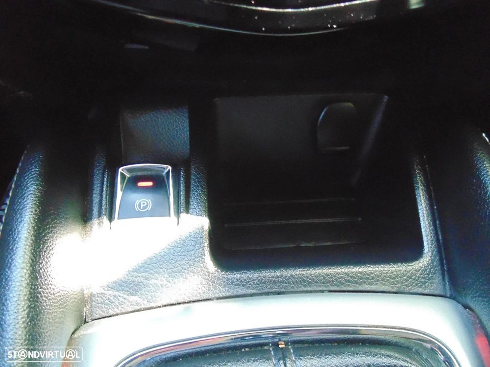 Nissan Qashqai 1.6 dCi Tekna Premium 18 360 - 40
