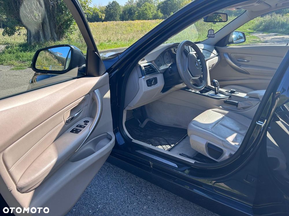BMW Seria 3 320i - 18