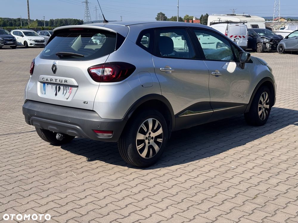 Renault Captur - 4