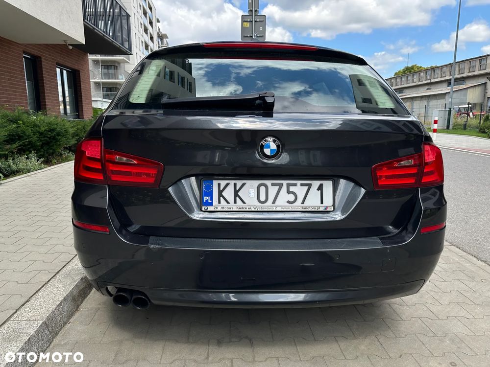 BMW Seria 5 520d - 25